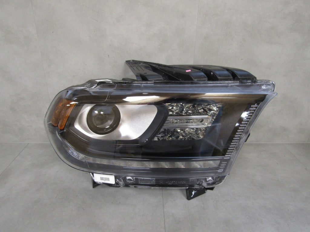 Prednji far DODGE DURANGO III LIFT 14-20 xenon EU KANADA RH desni 68423852AE