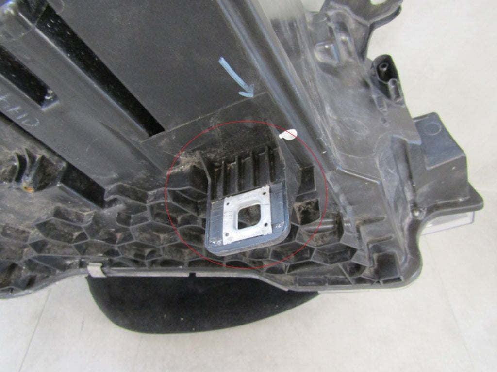 Prednji far BMW X3 F25 LIFT LCI xenon nezakretni 14-17 LH lijevi