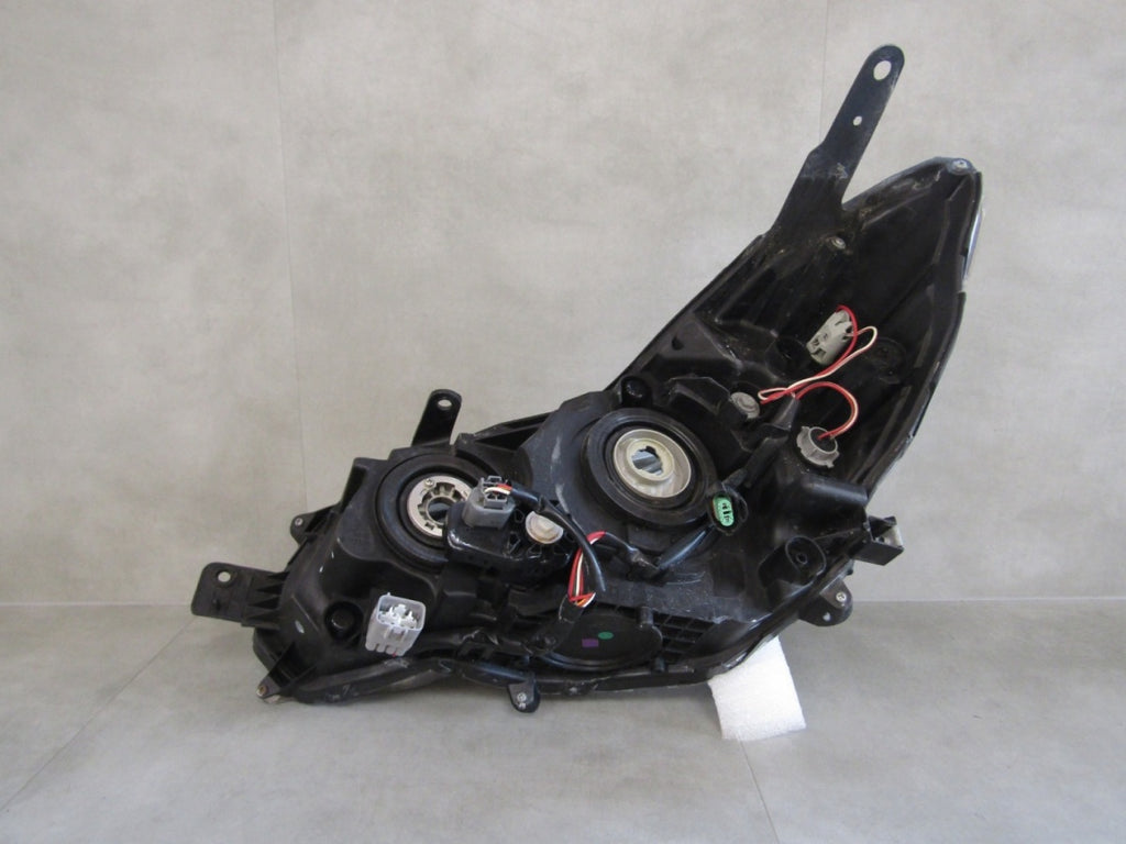 Prednji far SUBARU XV halogen 11-17 RH desni