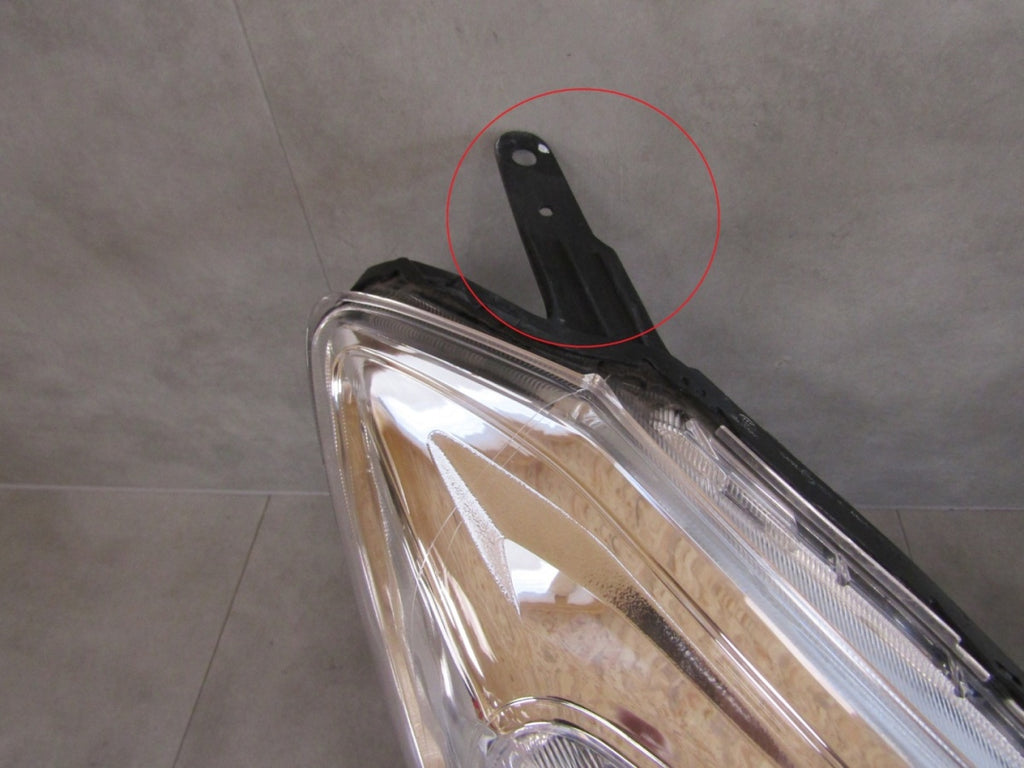 Prednji far SUBARU XV halogen 11-17 RH desni