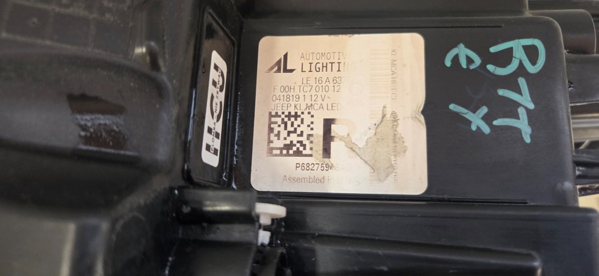 Prednji far JEEP CHEROKEE V KL LIFT FULL LED desni RH 18-23 P68275948AG
