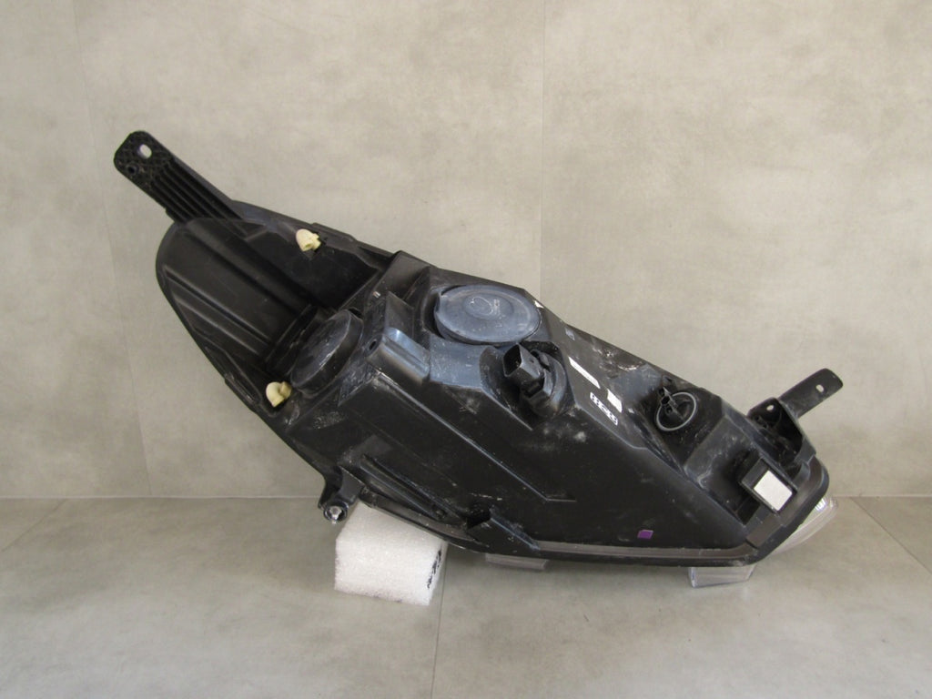 Prednji far FORD FIESTA MK8 sa sočivom LED 17-21 LH