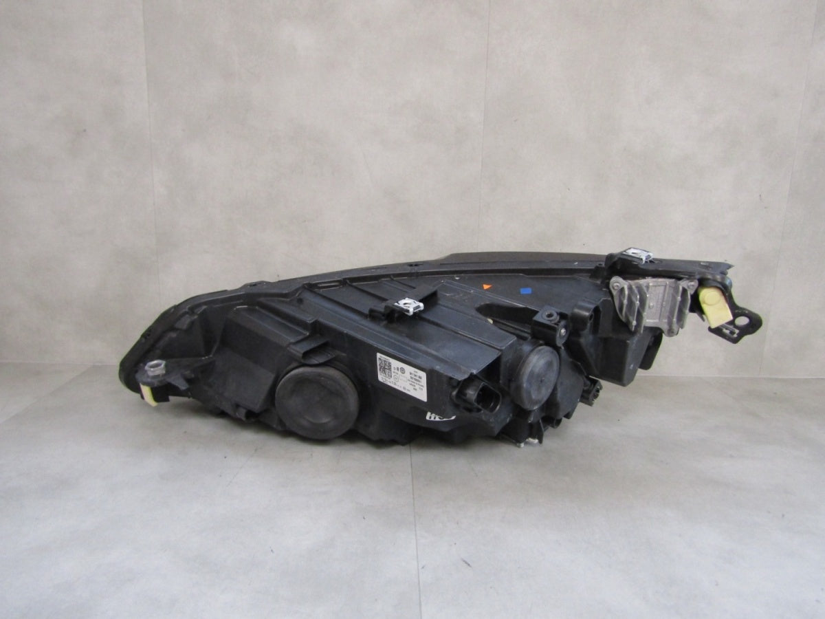 Prednji far VOLKSWAGEN VW GOLF 8 VIII LED 19-24 RH desni 5H1941006