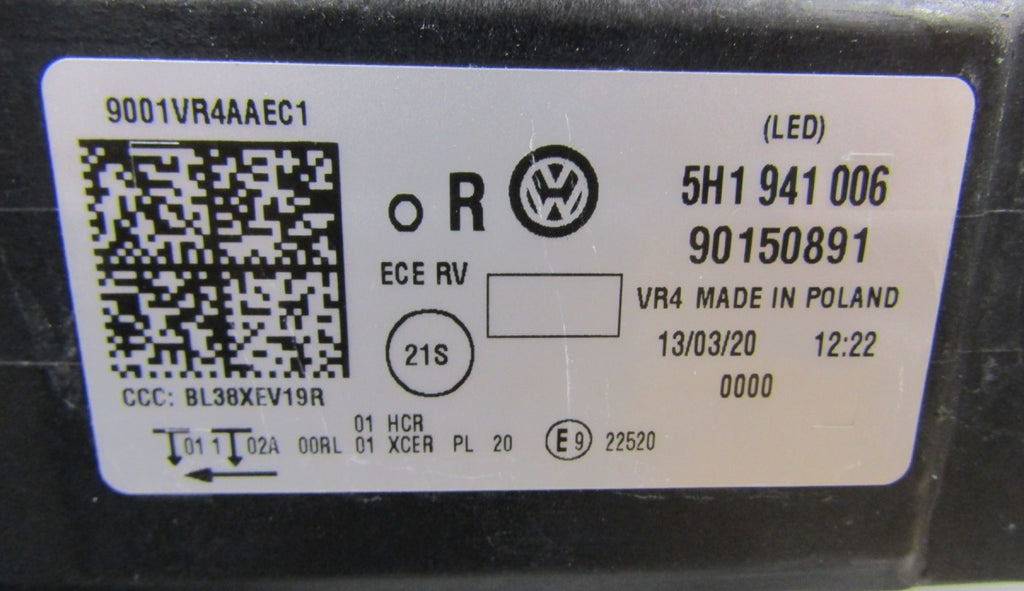 Prednji far VOLKSWAGEN VW GOLF 8 VIII LED 19-24 RH desni 5H1941006