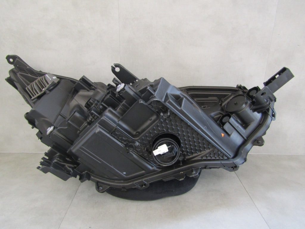 Prednji far lijevi TOYOTA BZ4X EA10 FULL LED LH 22-