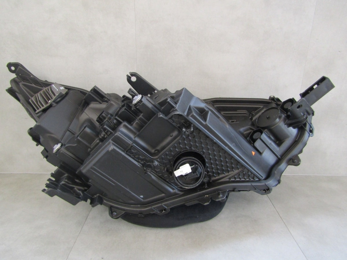 Prednji far lijevi TOYOTA BZ4X EA10 FULL LED LH 22-