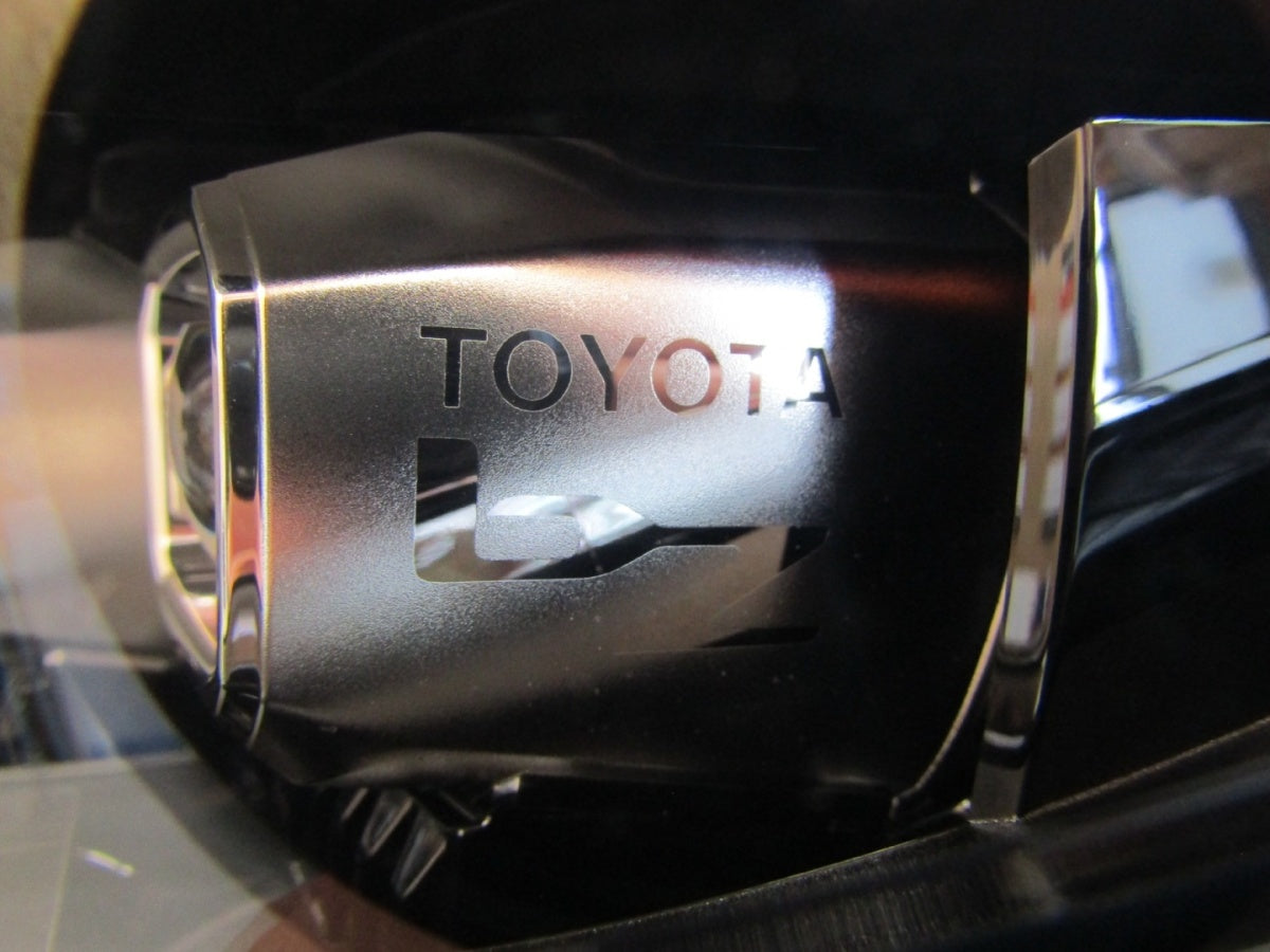 Prednji far lijevi TOYOTA BZ4X EA10 FULL LED LH 22-