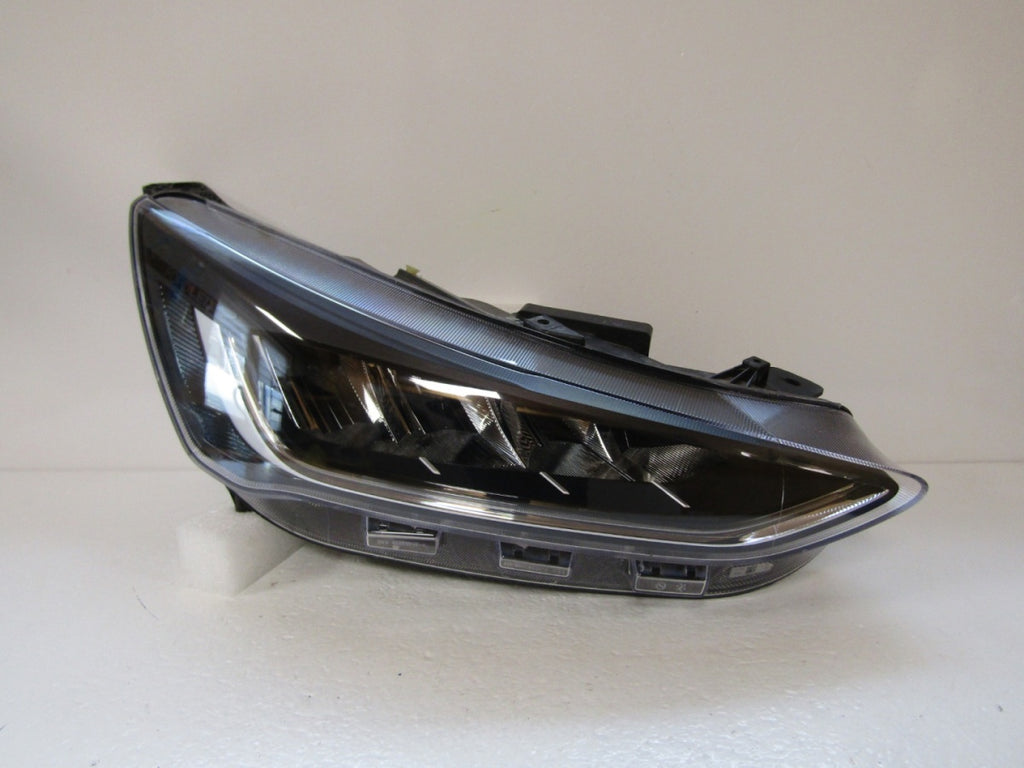 Prednji far FORD FOCUS MK4 IV LIFT LED 22- RH