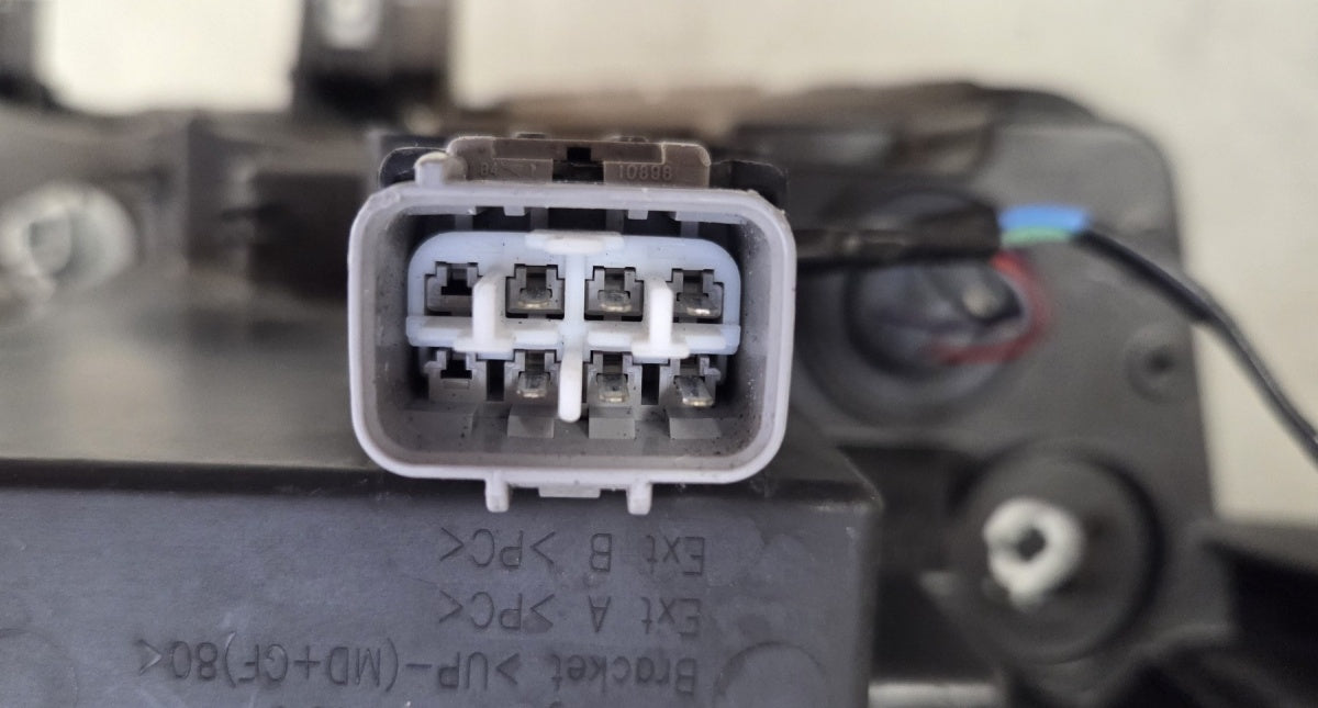 Prednji far SUZUKI VITARA 2 II LED LIFT 24- LH lijevi KOITO 100 7R016