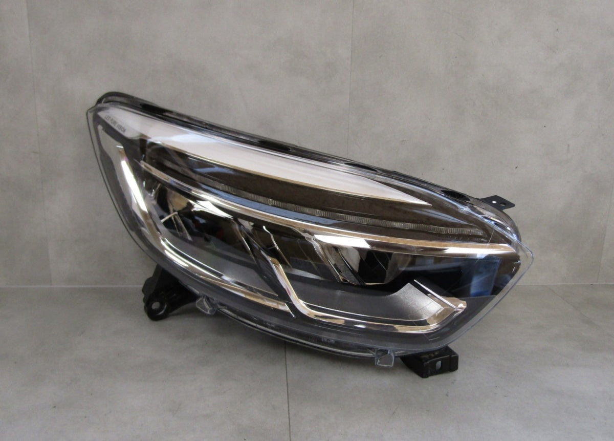 Prednji far RENAULT CAPTUR 1 I LIFT LED PURE VISION 17-19 RH 260100400R