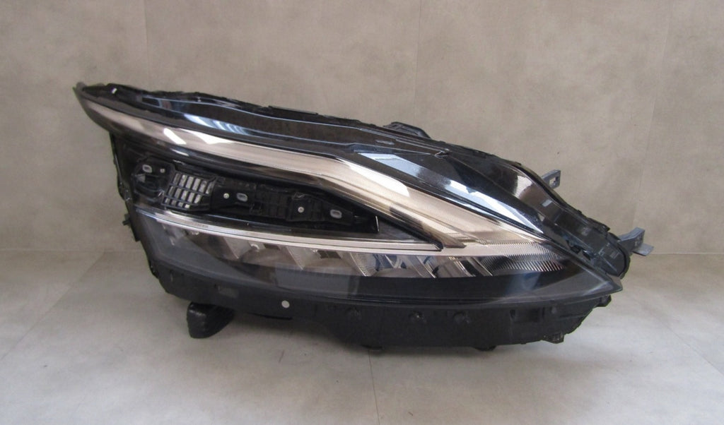 Prednji far NISSAN QASHQAI 3 III J12 21-24 LED ADAPTIVE RH desni 100-8D02J