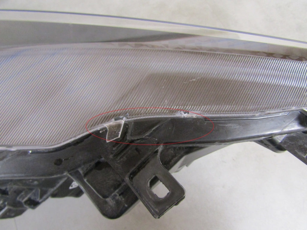 Prednji far TOYOTA YARIS IV 4 LED LH lijevi 20-