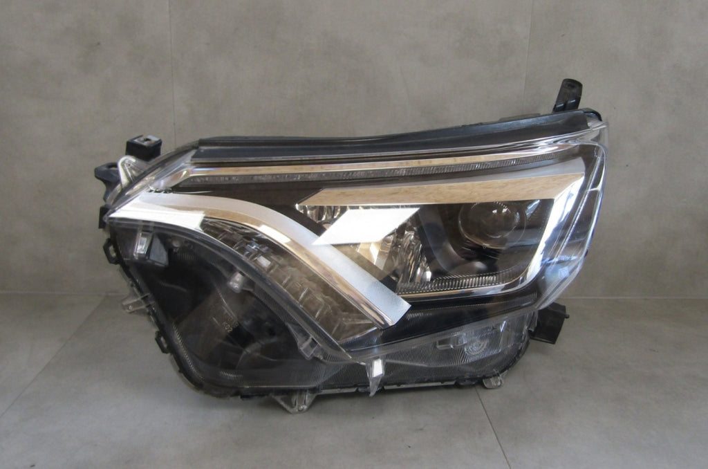 Prednji far TOYOTA RAV4 IV 4 LIFT LED 15-18 LH lijevi