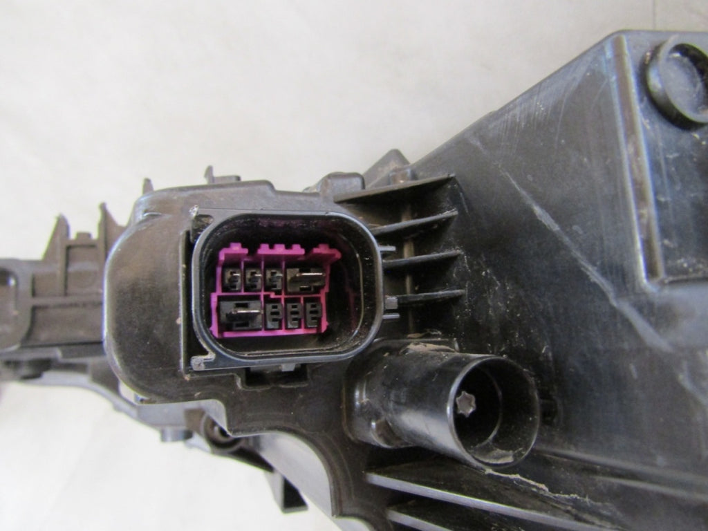 Prednji far AUDI Q8 4M8 LIFT LASER 24- RH desni 4M8941086