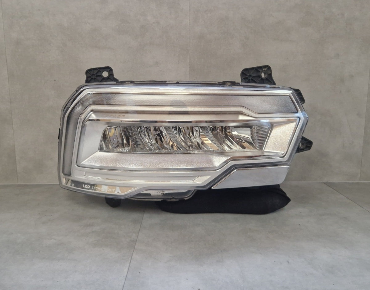 Prednji far DAF XF XG XD XG+ XDC FULL LED desni RH 21- 2188985