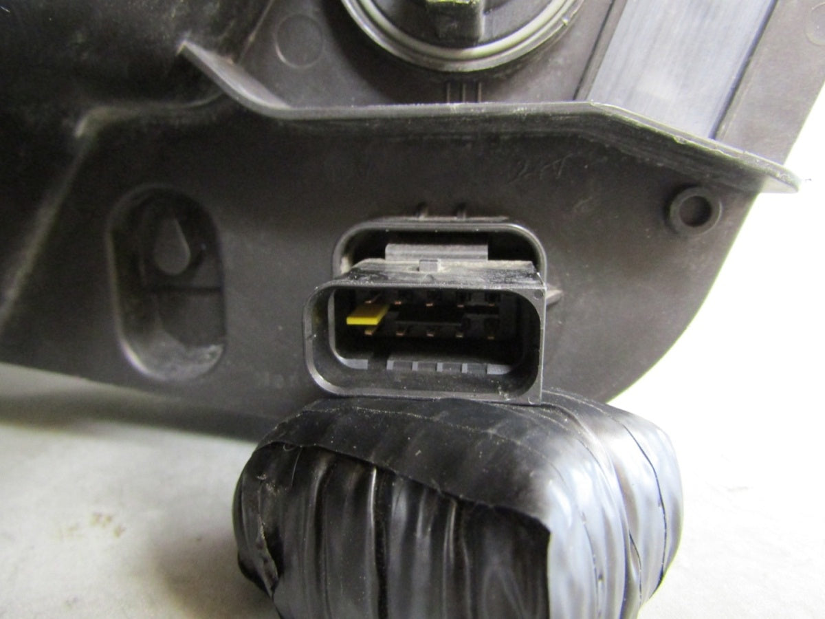 Prednji far TOYOTA PROACE 2 II xenon nezakretni 16-23 LH 9808589980-00