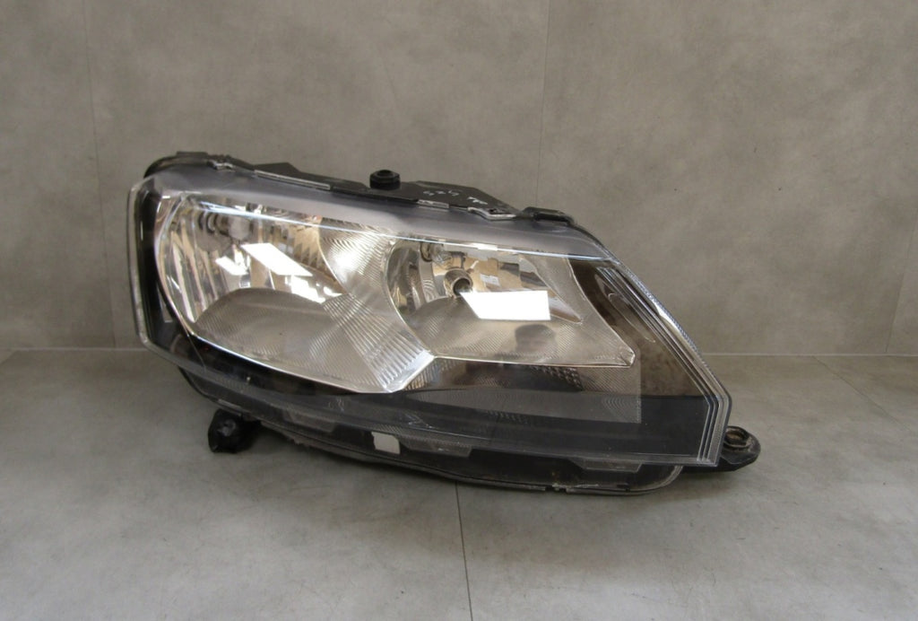 Prednji far SKODA RAPID halogen 12-16 desni RH 5JB941018