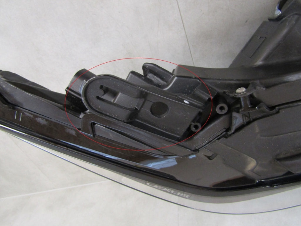 Prednji far LEXUS ES VII 300H FULL LED 18-21 RH desni