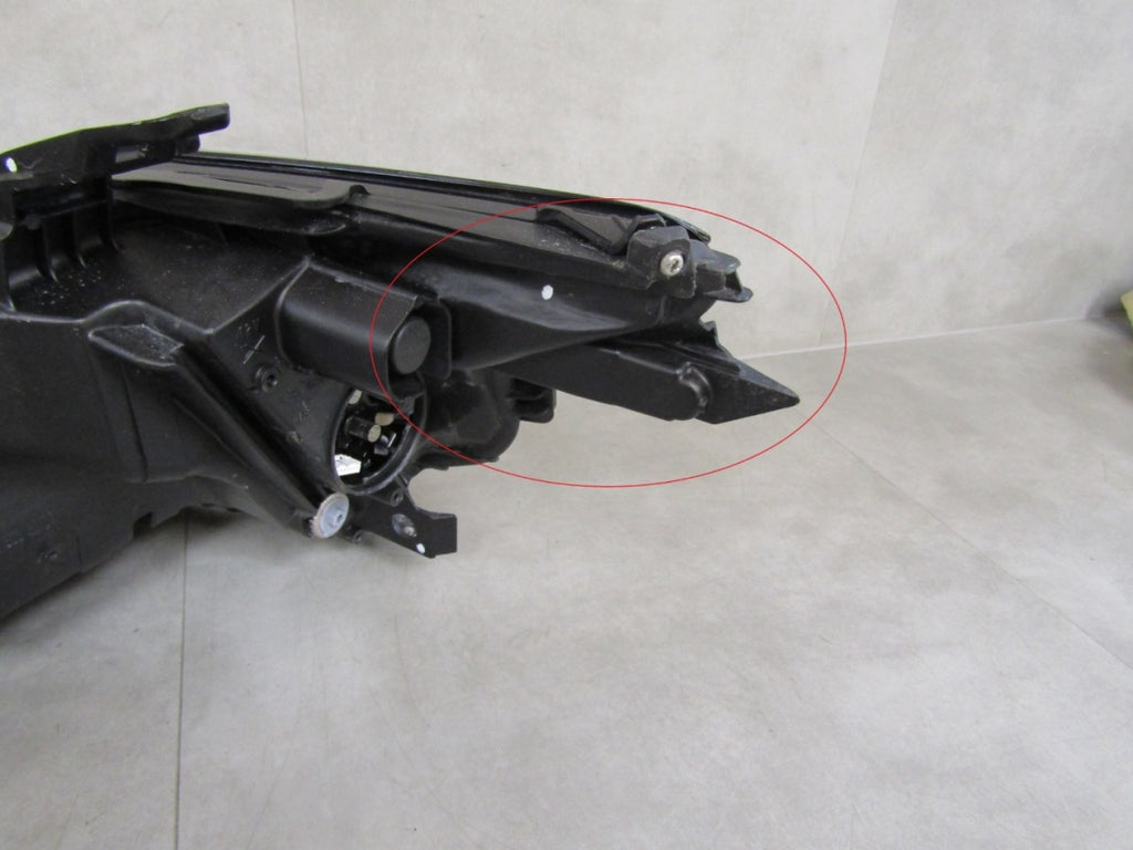 Prednji far LEXUS ES VII 300H FULL LED 18-21 RH desni