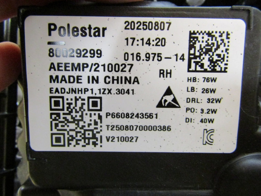 Prednji far POLESTAR IV 4 PIXEL FULL LED RH desni 80029299