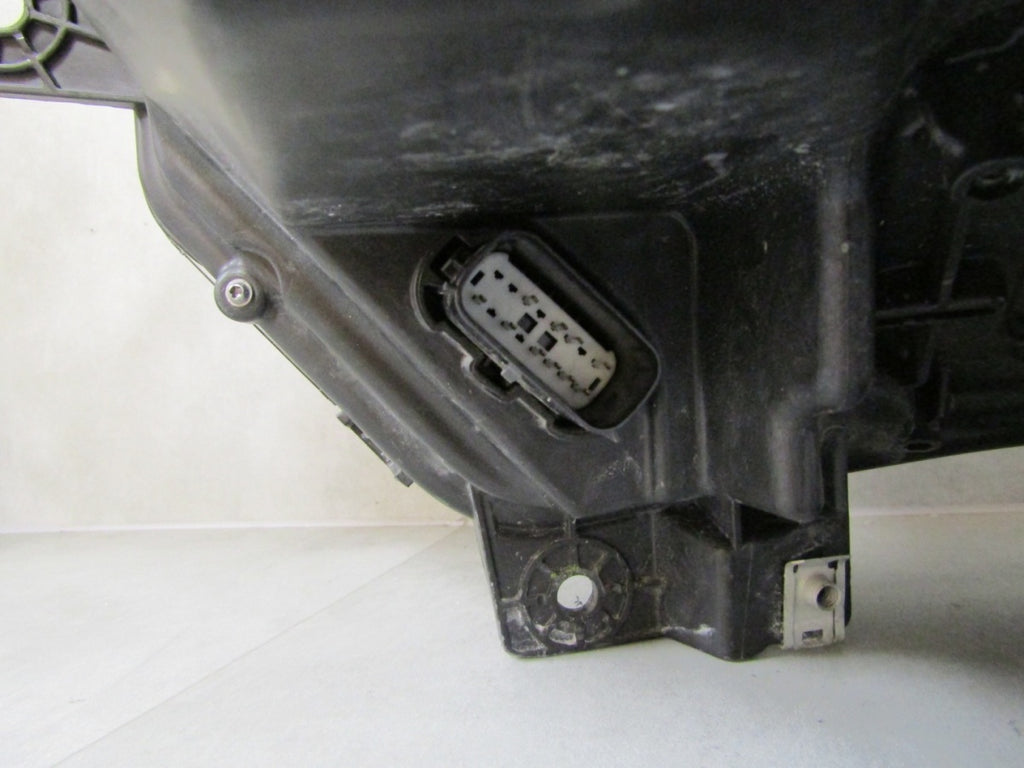 Prednji far FORD EXPLORER 6 VI LED 19-22 RH desni LB5B-13W029-GJ