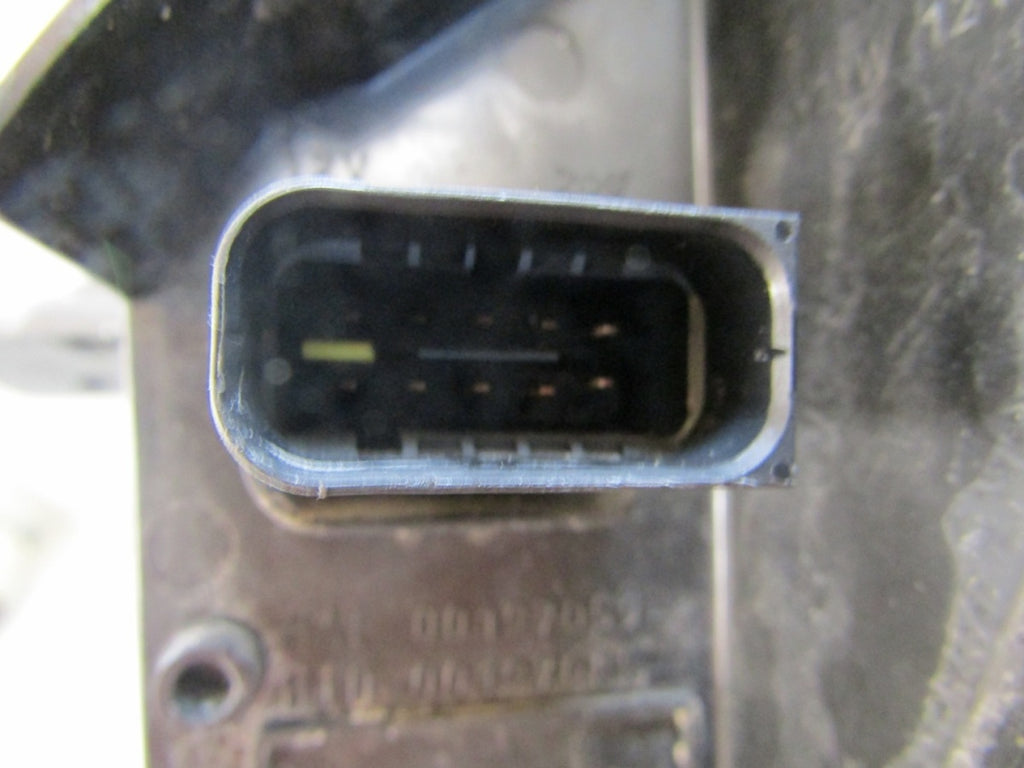 Prednji far Citroën Jumpy III 3 16-23 Vivaro halogen 19-23 RH desni 9808567680
