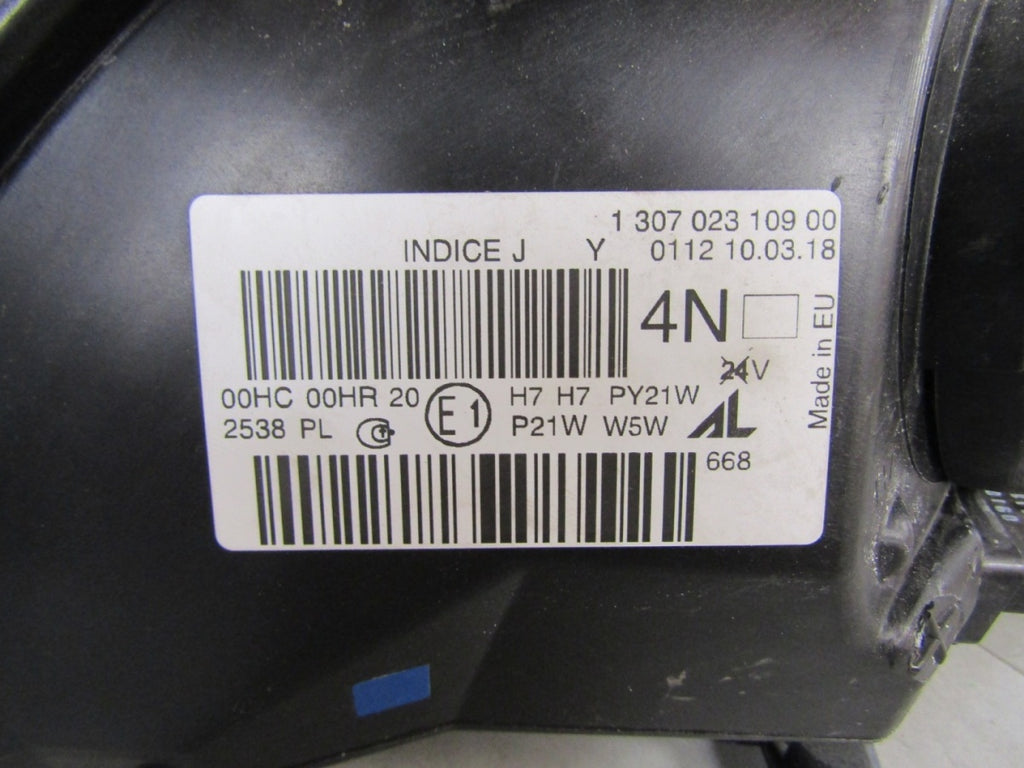 Prednji far RENAULT MEGANE 3 III SREBNA halogen RH 08-12