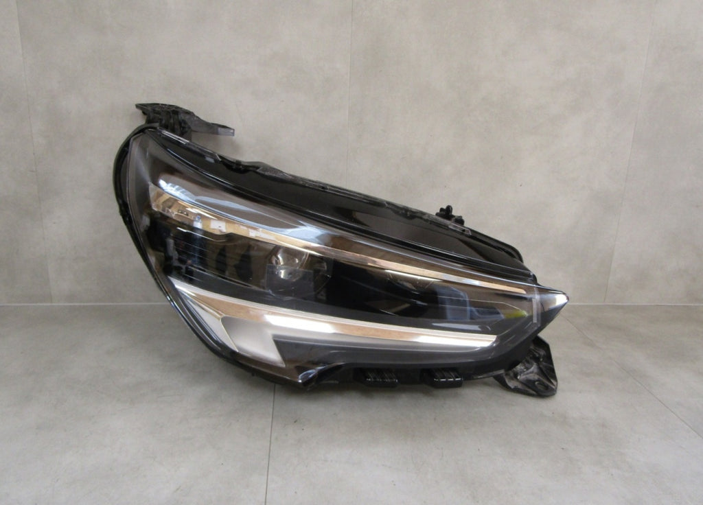 Prednji far Opel Corsa F Full LED LUX 19-23 RH 39162659