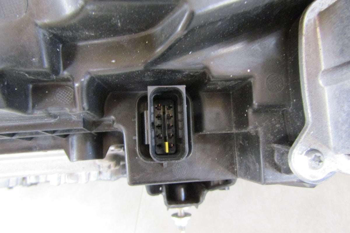 Prednji far Opel Corsa F Full LED LUX 19-23 RH 39162659