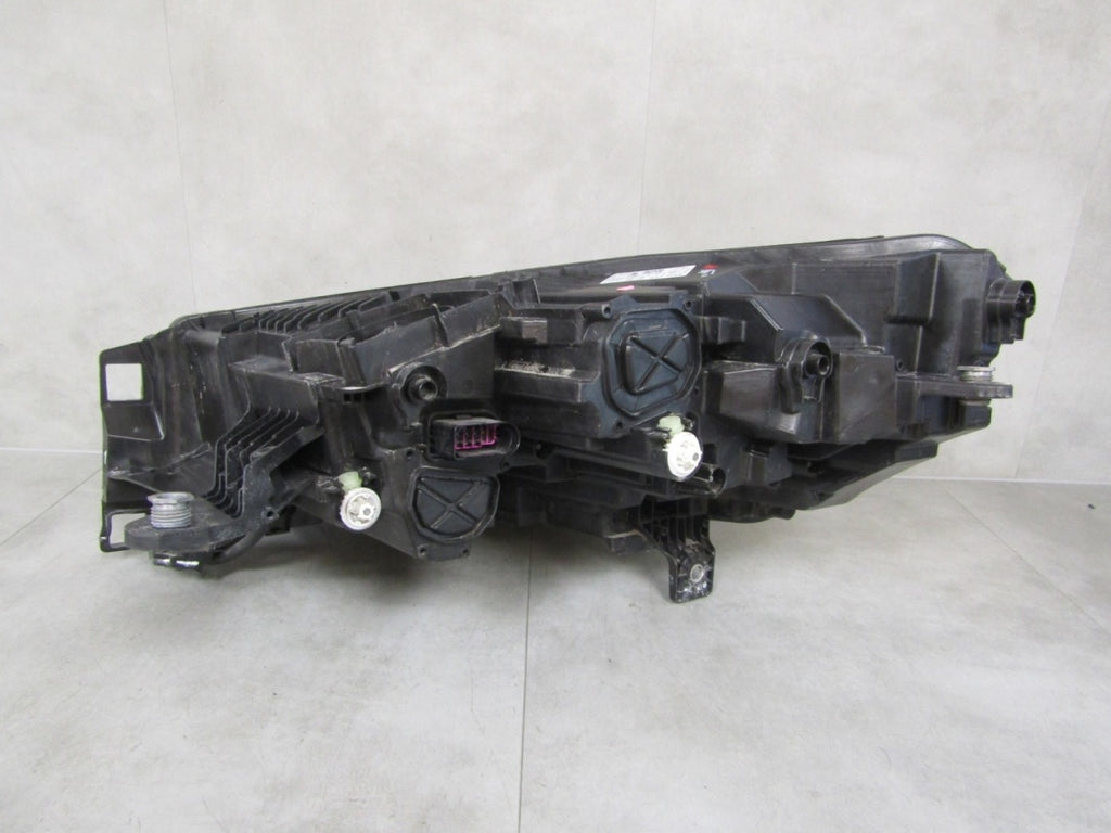 Prednji far Škoda Enyaq Full LED 20-25 RH desni 5LB941016A