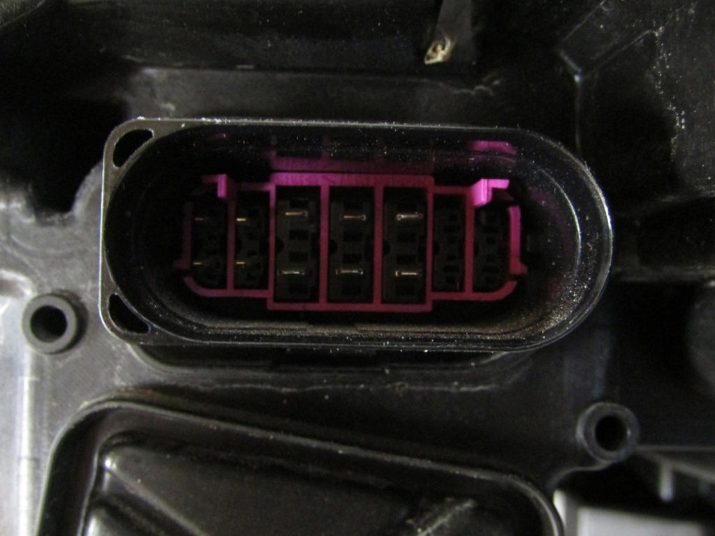 Prednji far Škoda Enyaq Full LED 20-25 RH desni 5LB941016A