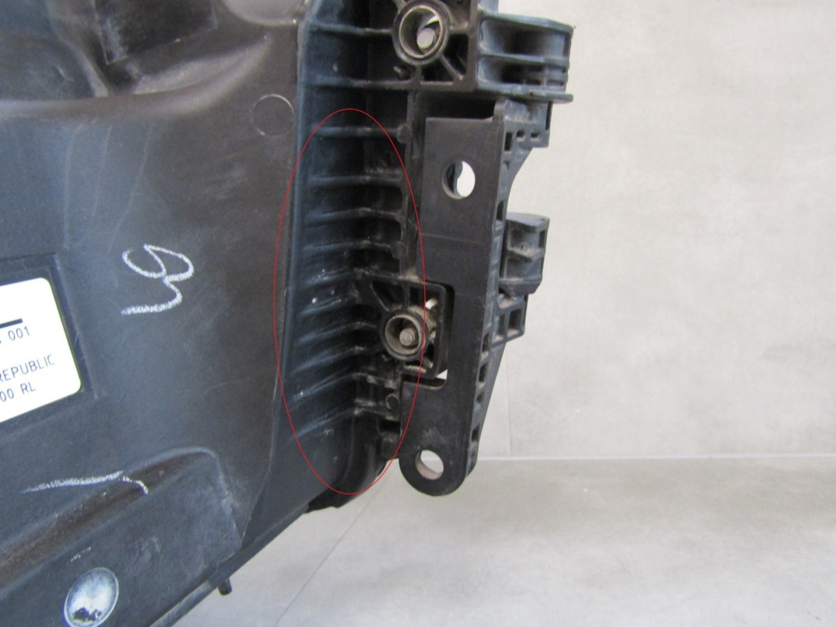 Prednji far MERCEDES ANTOS halogen AROCS ACTROS LH lijevi A9618204239 11-
