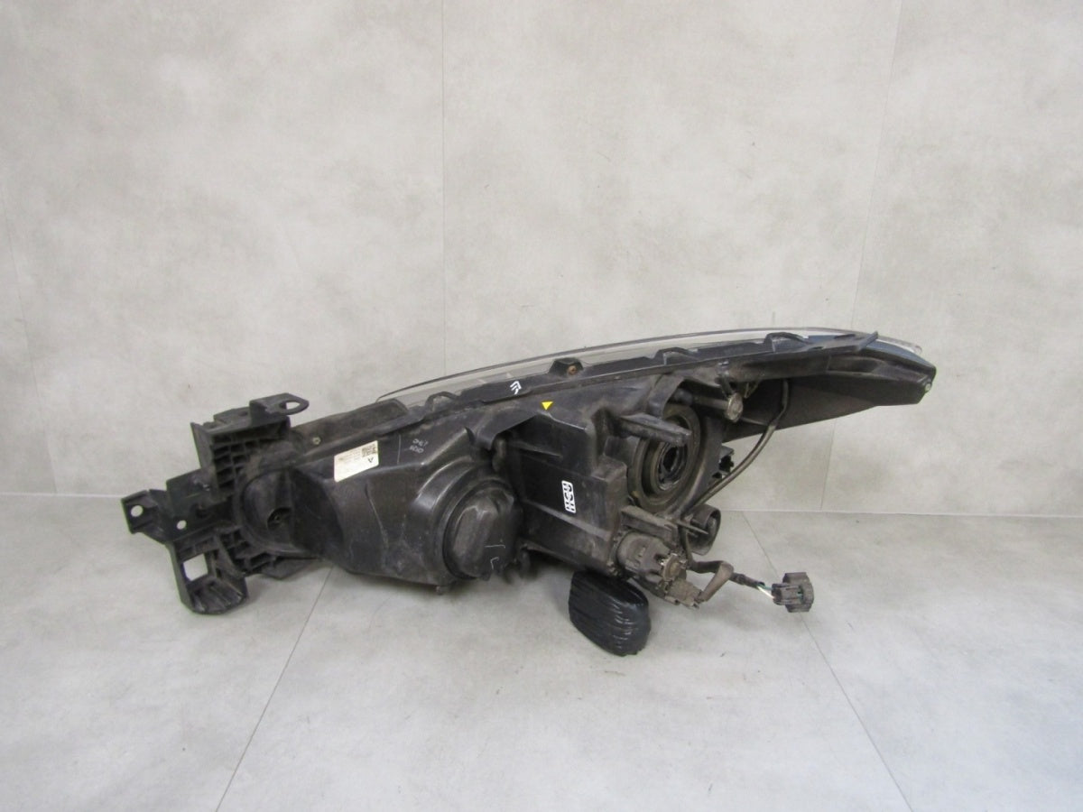 Prednji far MAZDA 3 III BM sa sočivom halogen RH 13-16 BHR151030