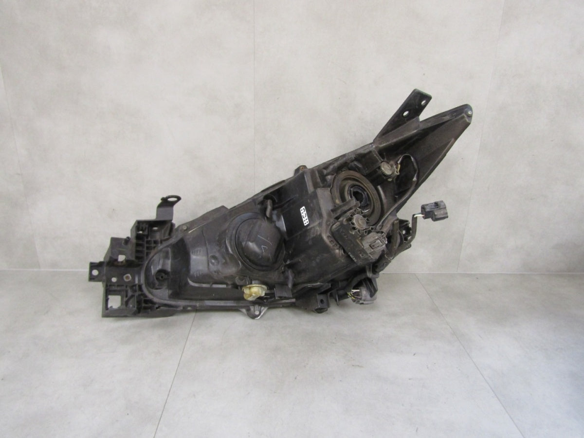 Prednji far MAZDA 3 III BM sa sočivom halogen RH 13-16 BHR151030