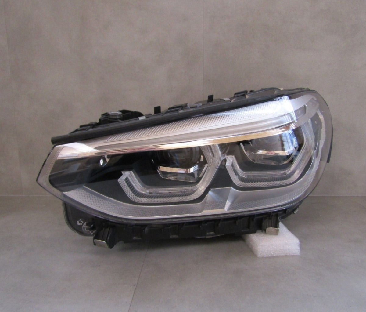 Prednji far BMW X3 G01 X4 G02 FULL LED ADAPTIVE 17-21 LH 8739653-02