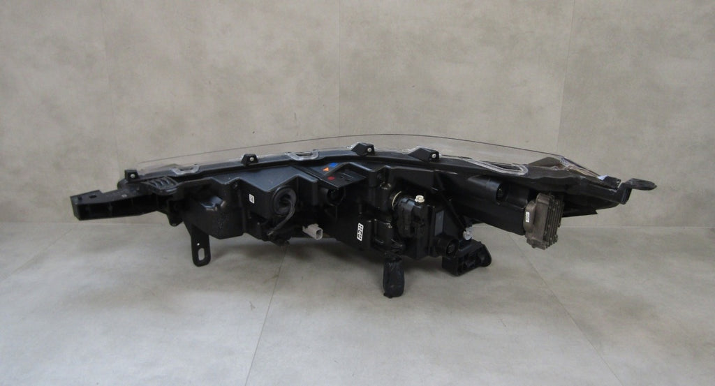 Prednji far TOYOTA COROLLA CROSS FULL LED 20- RH desni HASCO 16-184