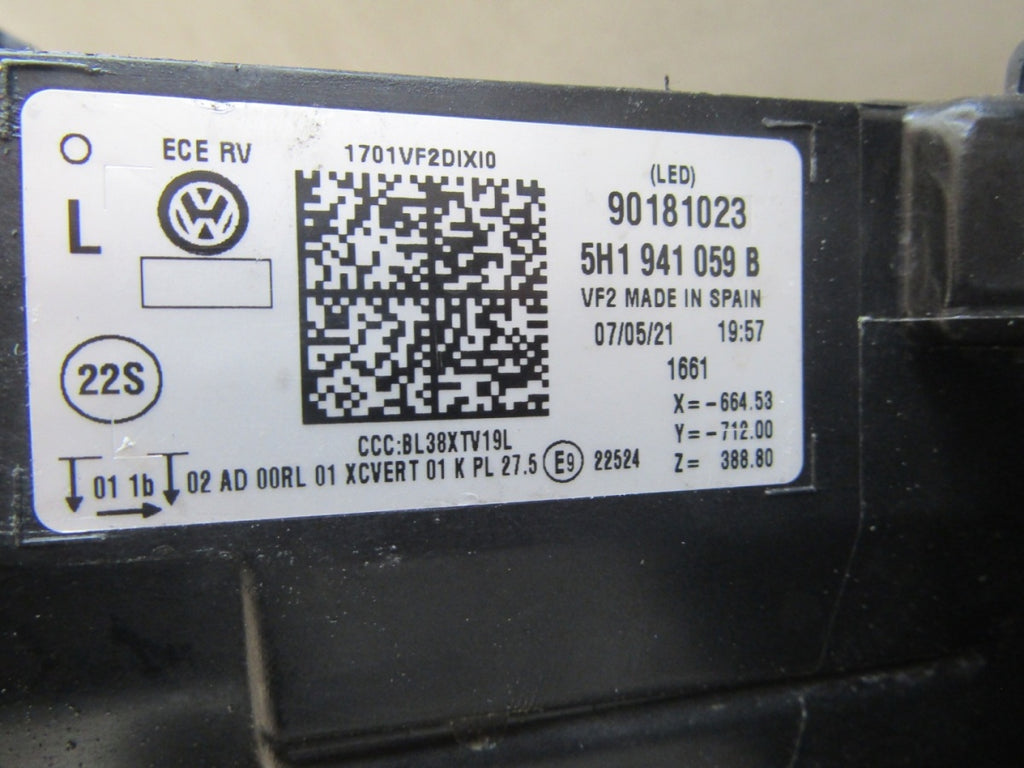 Prednji far VOLKSWAGEN GOLF 8 GTE lijevi LH FULL LED 5H1941059B 19-