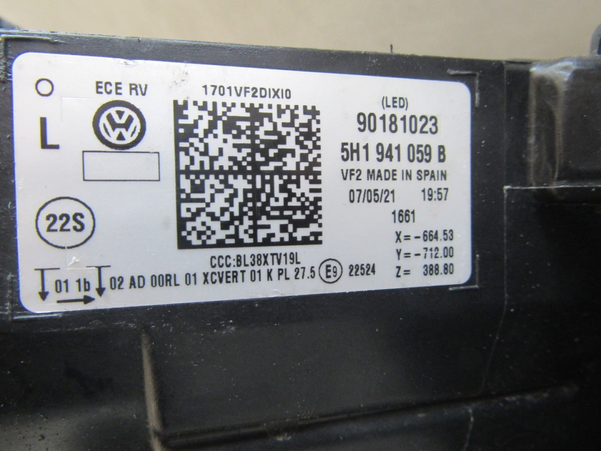 Prednji far VOLKSWAGEN GOLF 8 GTE lijevi LH FULL LED 5H1941059B 19-