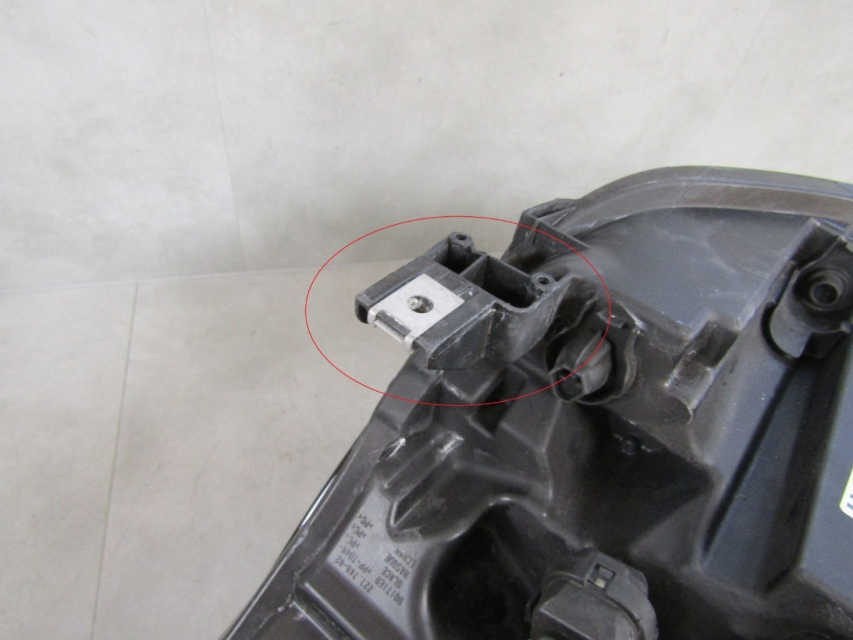 Prednji far RENAULT CAPTUR 2 II LED PURE VISION 19-23 RH desni 260104525R