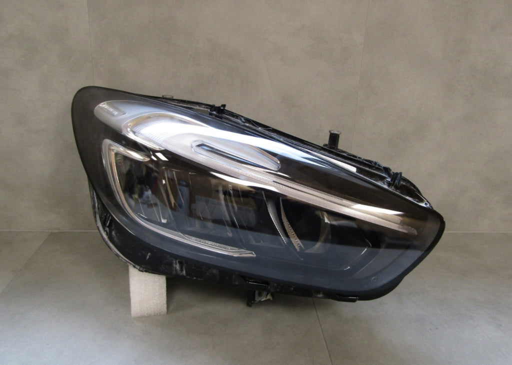 Prednji far MERCEDES B klasa W247 LED LIFT PERFORMANCE RH 22- A2479061004