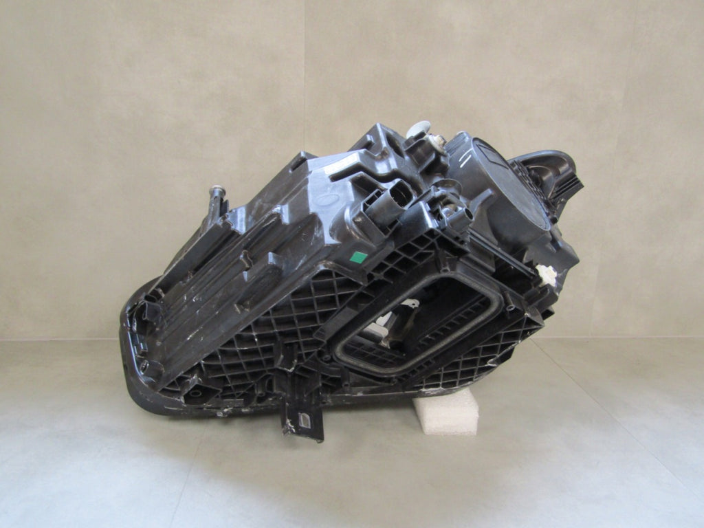 Prednji far MERCEDES B klasa W247 LED LIFT PERFORMANCE RH 22- A2479061004
