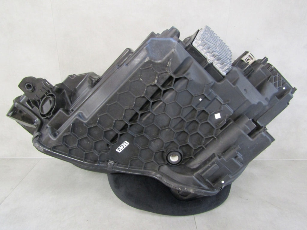 Prednji far AUDI E-TRON LIFT 4KE MATRIX RH desni 22- 4KE941036