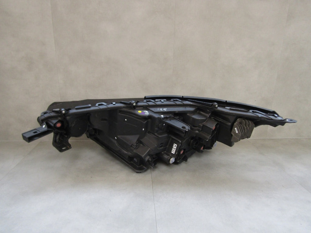 Prednji far TOYOTA BZ4X EA10 FULL LED RH desni 22-