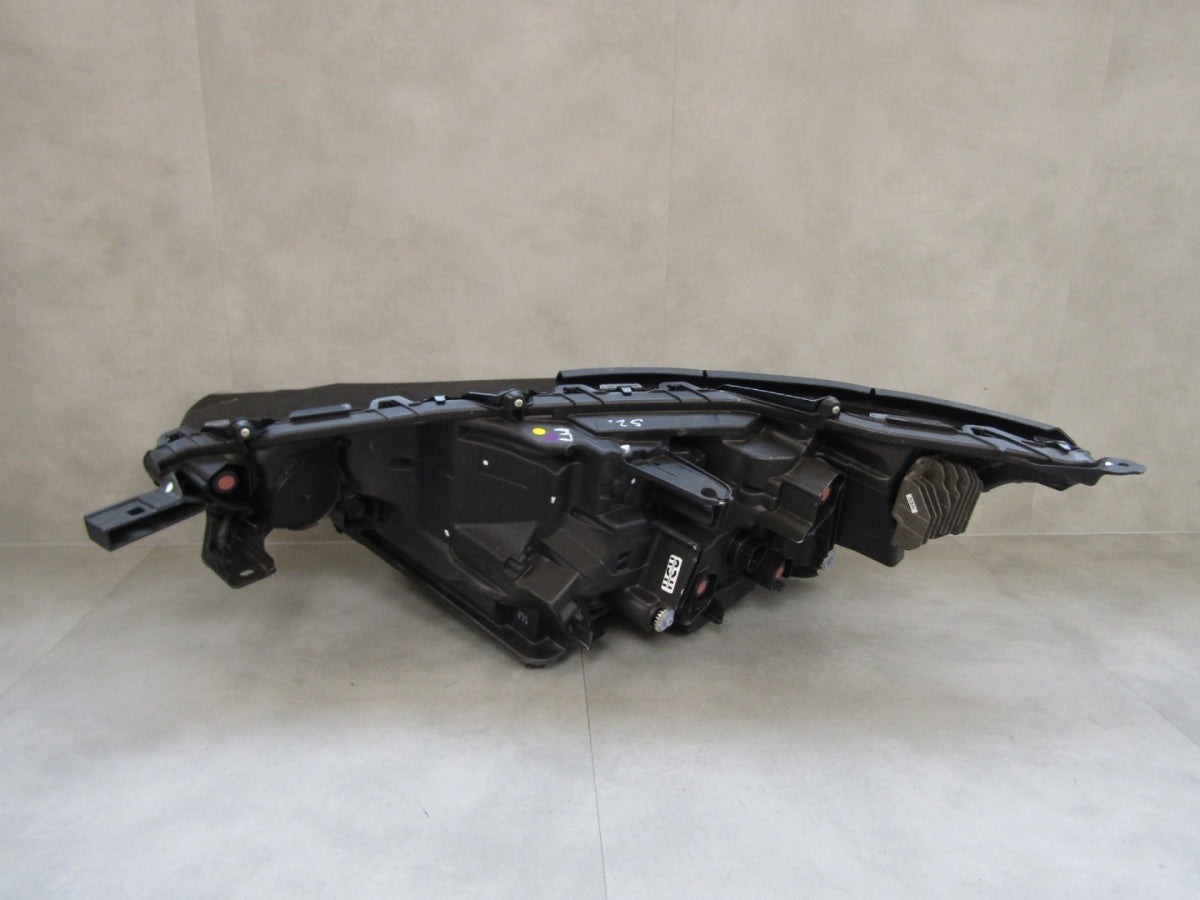Prednji far TOYOTA BZ4X EA10 FULL LED RH desni 22-