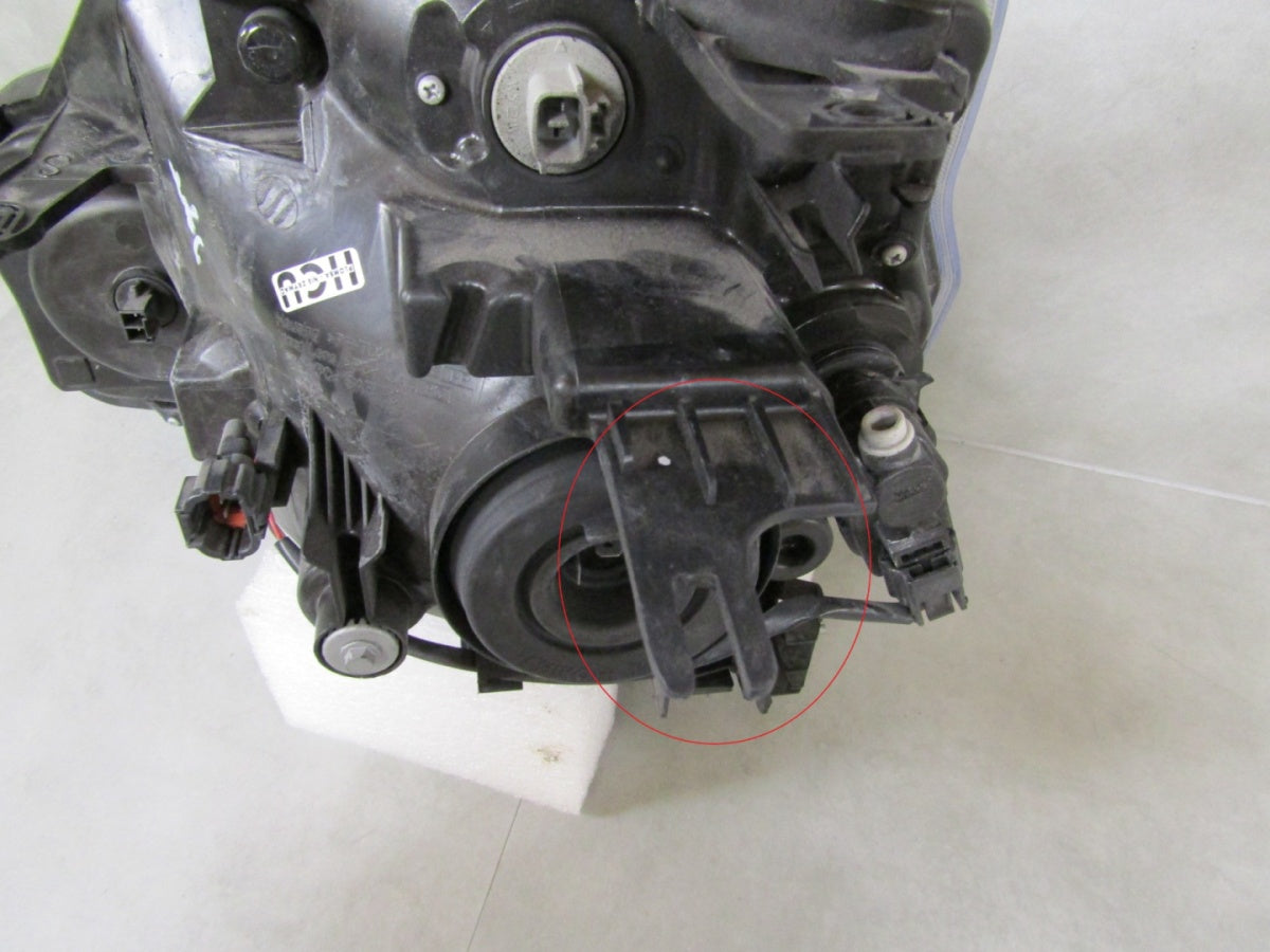 Prednji far NISSAN X-Trail Xtrail T31 RH 08-10