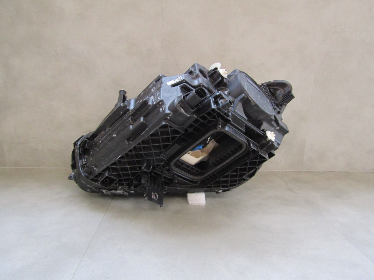 Prednji far MERCEDES B klasa W247 LIFT MULTIBEAM 23- RH A2479061404
