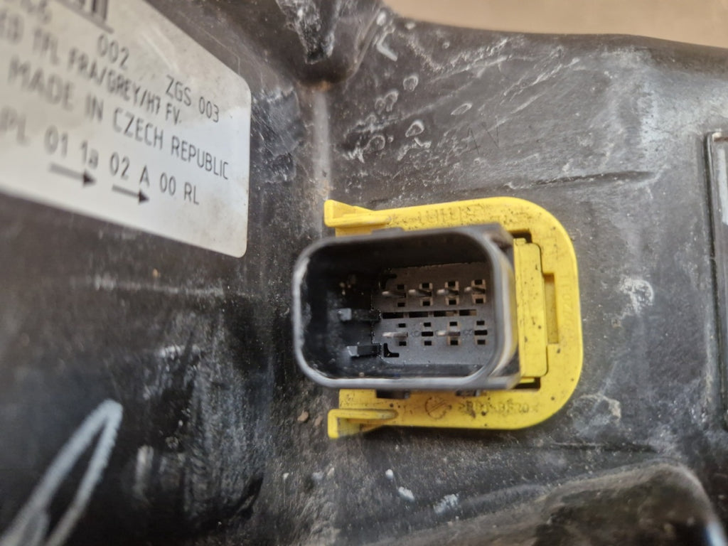 Prednji far MERCEDES ACTROS MP4 halogen Z LED LH lijevi A9618204039