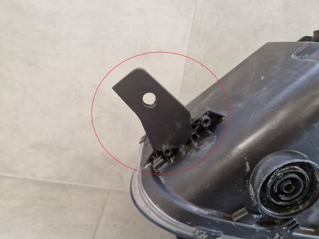 Prednji far CITROEN BERLINGO III MULTISPACE halogen desni RH 18-23 9816825080