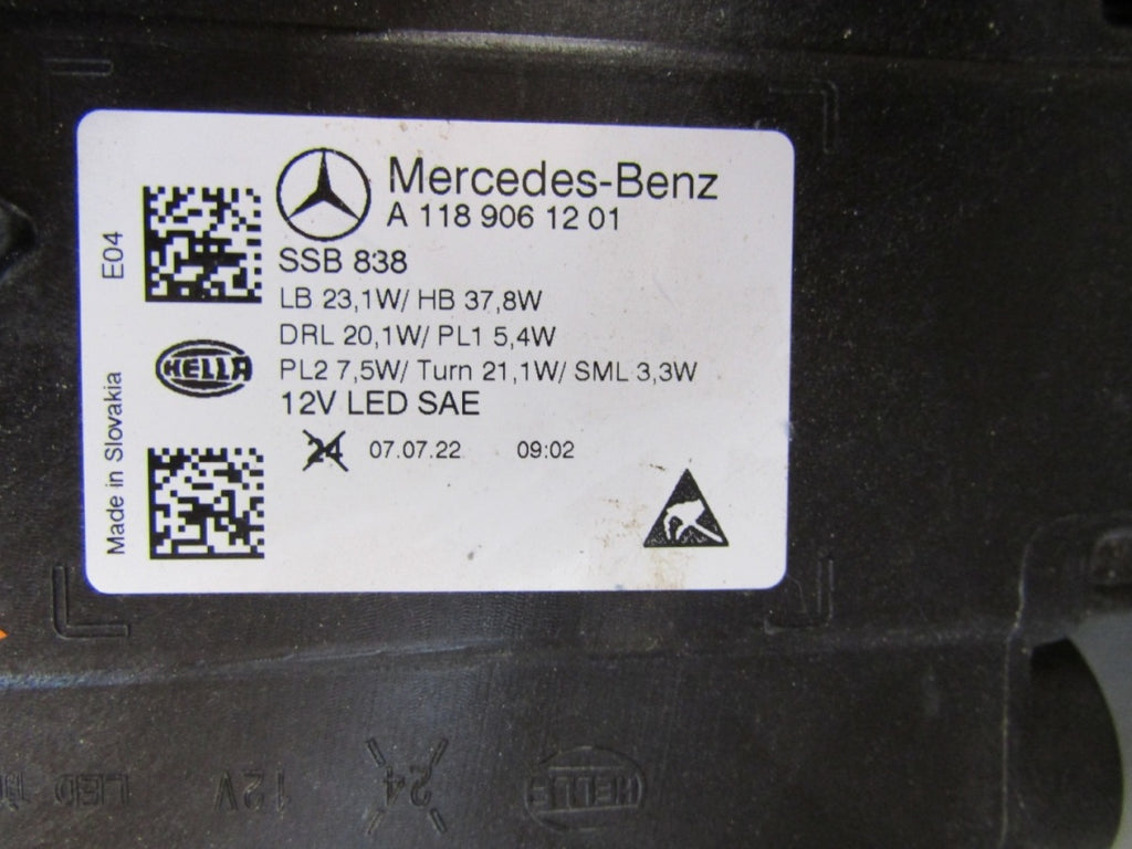 Prednji far MERCEDES CLA W118 LIFT FULL LED HIGH PERFORMANCE USA 23- RH A1189061201