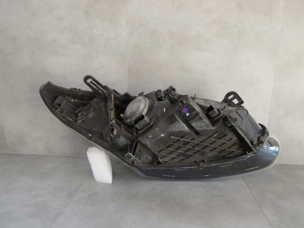 Prednji far RENAULT MEGANE 3 III LIFT halogen sa sočivom 13-16 LH 260605817R